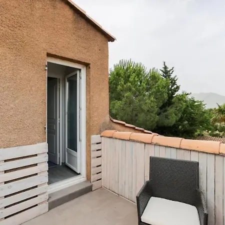 Independants Dans Propriete Familiale Apartment Calenzana