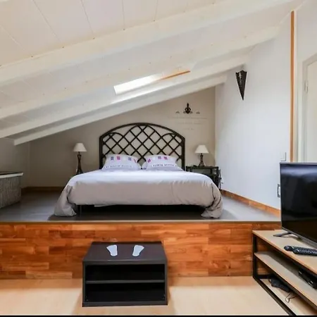 Apartament Independants Dans Propriete Familiale