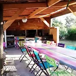 Independants Dans Propriete Familiale 卡伦扎纳