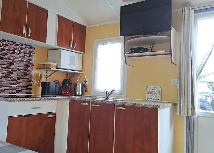 Indépendants Dans Propriété Familiale *