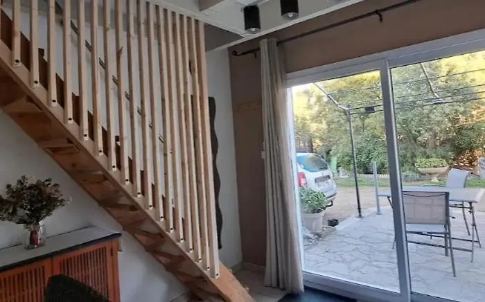 Indépendants Dans Propriété Familiale Appartamento